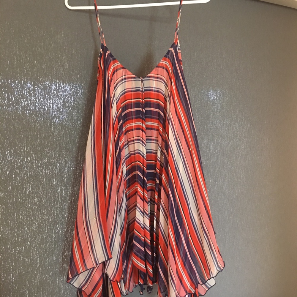 LAROK flowy top